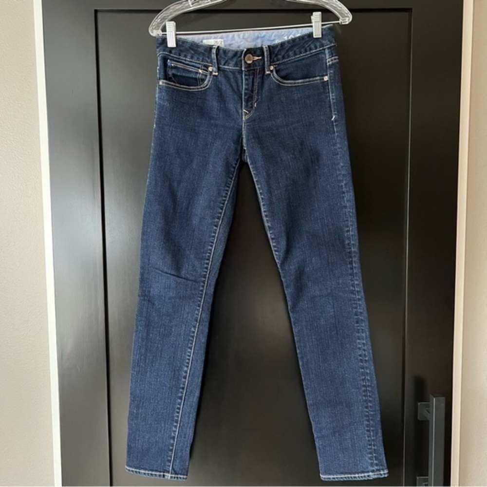 Gap 1969 forever skinny women’s size 26/2 dark rinse jeans